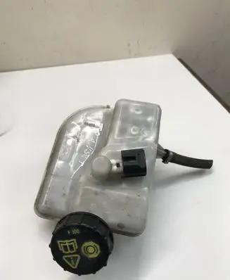 Ford Transit Brake fluid reservoir 