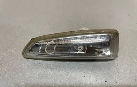 Opel Astra K Front fender indicator light 13491089