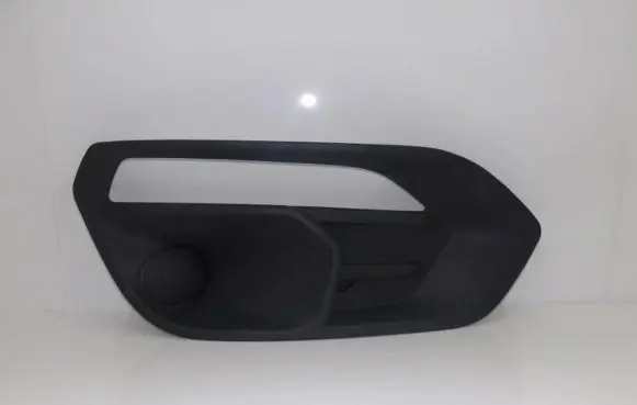 Iveco Daily 6th gen Front bumper lower grill FT90109 6397400635