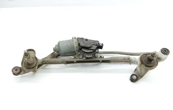 Mazda 5 Front wiper linkage and motor 1593000591