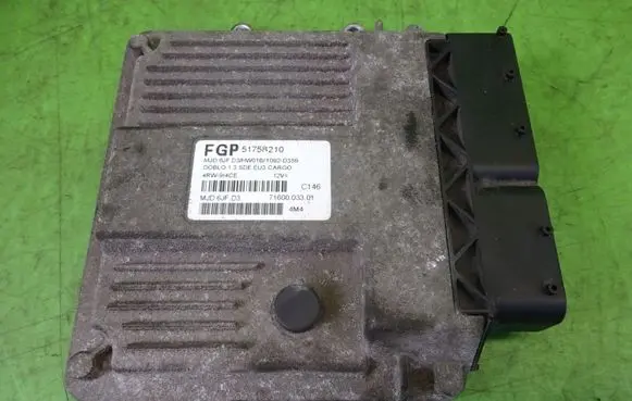 Fiat Doblo Engine control unit/module 51758210