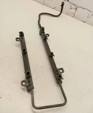 Mitsubishi Endeavor Fuel main line pipe