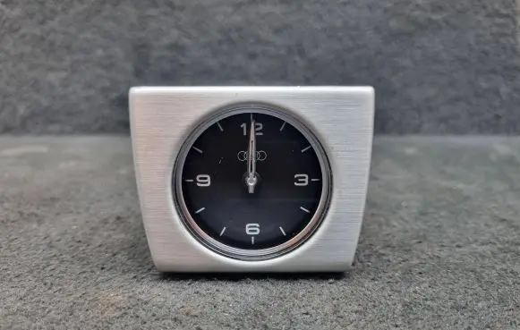 Audi A8 S8 D4 4H Clock 4H0919204H