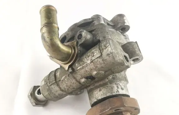 Skoda Octavia Mk1 (1U) Power steering pump 1J0422154