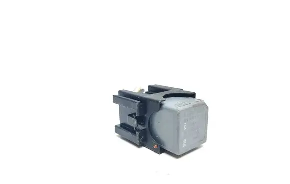 Renault Trafic III (X82) Other relay V23136A1X63 8200587119