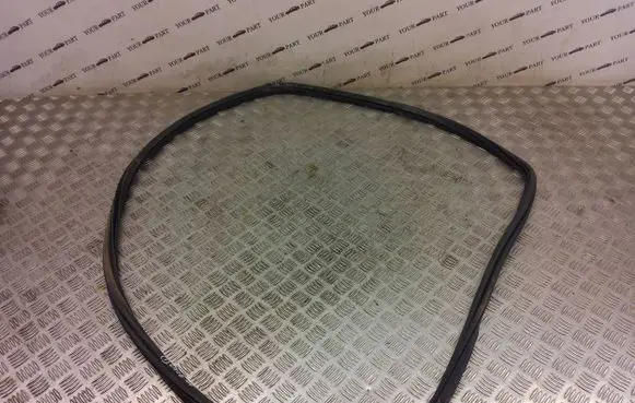 Seat Arona Front door rubber seal 