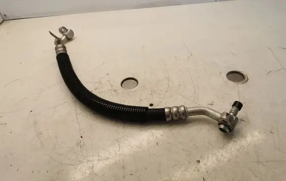 Jeep Grand Cherokee Air conditioning (A/C) pipe/hose 68161176AA