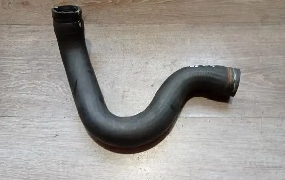 Volvo S60 Engine coolant pipe/hose