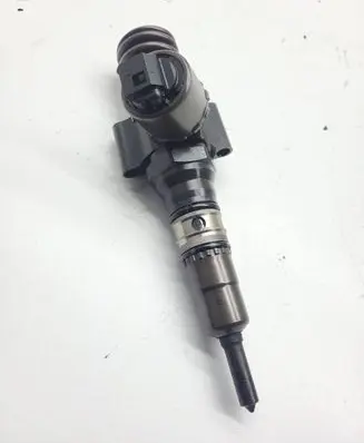 Audi A3 S3 8P Fuel injector 03G130073B 74988 0414720403
