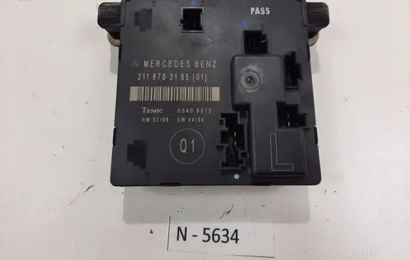 Mercedes-Benz E W211 Other control units/modules 2118703185