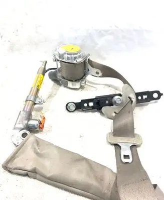 Subaru Outback Front seatbelt 7S2610P 0538126 022159