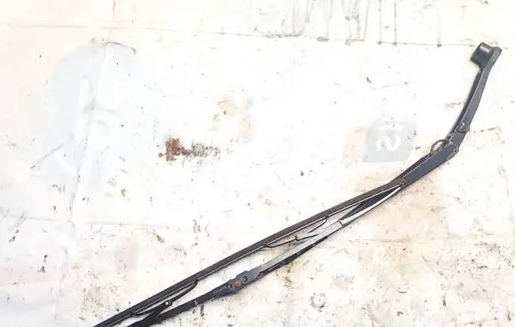 Chrysler Pacifica Front wiper blade arm