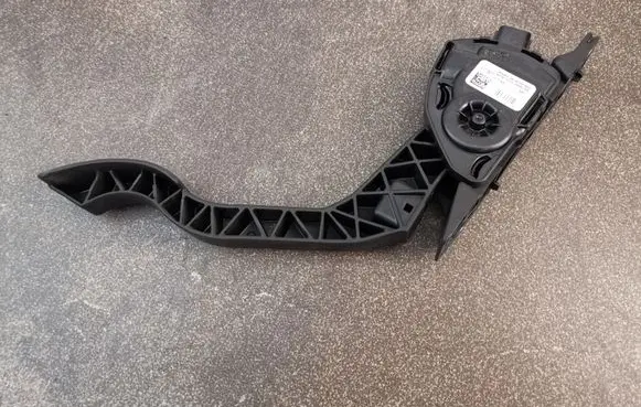 Ford Grand C-MAX Accelerator throttle pedal AV619F836AB