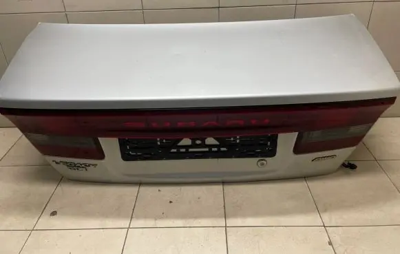 Subaru Legacy Tailgate/trunk/boot lid