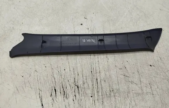 Toyota Hilux (N140, N150, N160, N170) (A) pillar trim