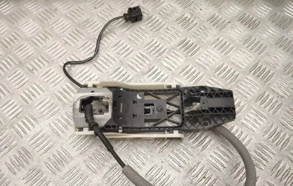 Porsche Cayenne (92A) Front door interior handle 7P5837885B