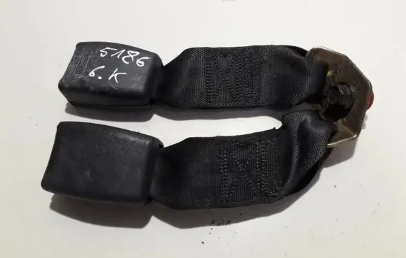 Hyundai Elantra Rear seatbelt buckle