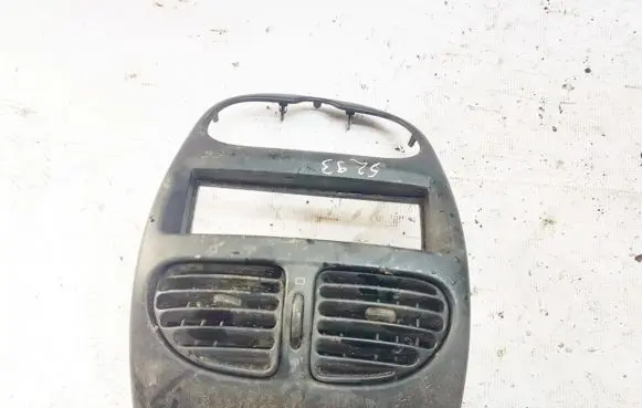 Peugeot 206 Dash center air vent grill 9643007477