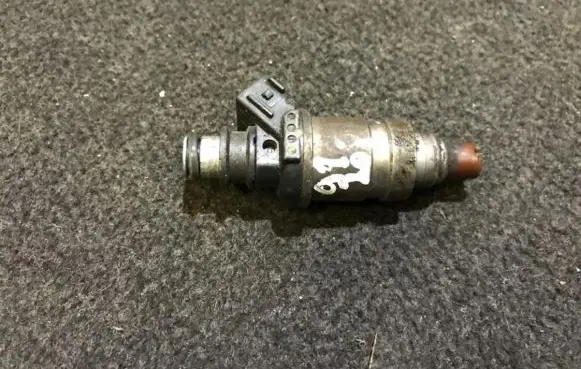 Honda CR-V Fuel injector