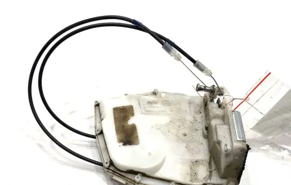 Suzuki SX4 Rear door lock 