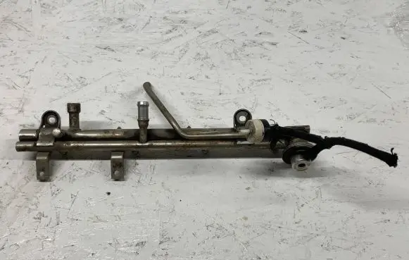 BMW 3 E46 Fuel main line pipe 1435910