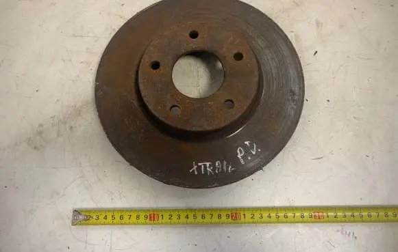 Nissan X-Trail T30 Front brake disc