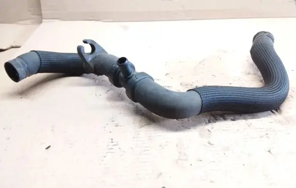 Peugeot 508 Engine coolant pipe/hose