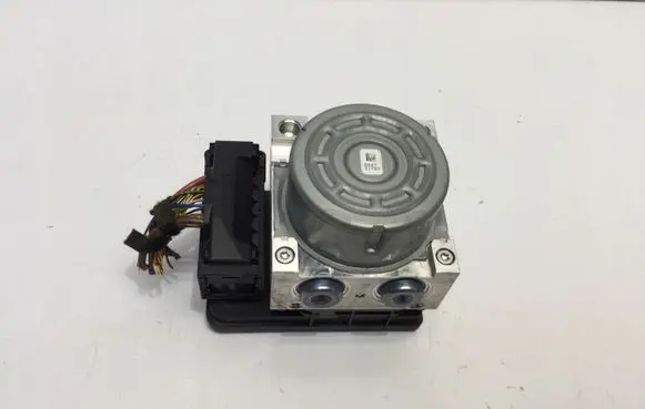 BMW 2 F22 F23 ABS Pump 6897113