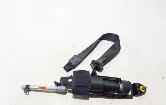 Volvo C30 Front seatbelt 31267313