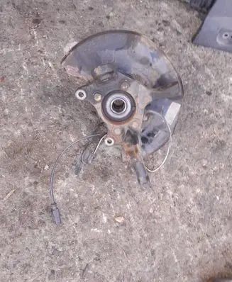 Toyota Avensis T270 Front wheel hub