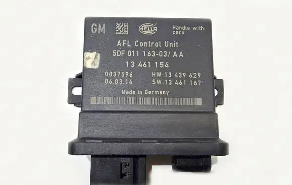 Opel Insignia A Xenon control unit/module 13461154