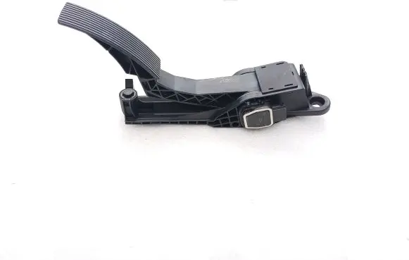 Mercedes-Benz ML W164 Accelerator throttle pedal A1643000104 ZGS005 240306