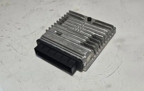 Ford Mondeo Mk III Engine control unit/module 4S7112A650LA 12244720