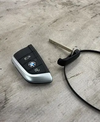 BMW X2 F39 Ignition key/card 5A56076 132856 5FA01192563