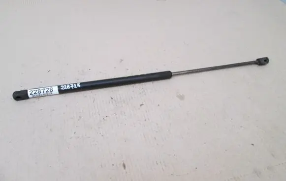 Opel Astra F Shock absorber/damper mounting bracket 