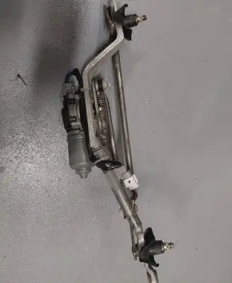 Toyota Auris 150 Front wiper linkage and motor 8511002190 1593000831