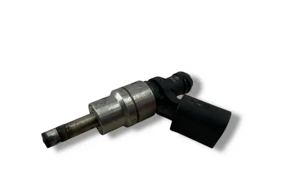 Audi A4 S4 B8 8K Fuel injector 0261500