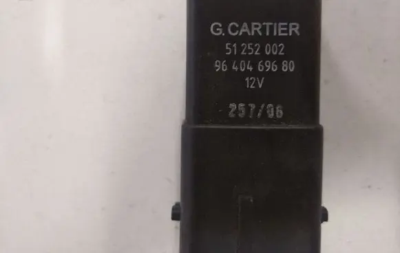 Citroen C5 Glow plug pre-heat relay 51252002 9640469680