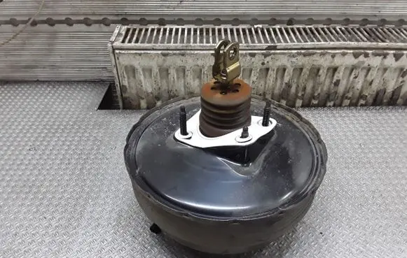 KIA Sportage Brake booster