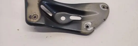 Skoda Yeti (5L) Fender mounting bracket 1Z0810680A