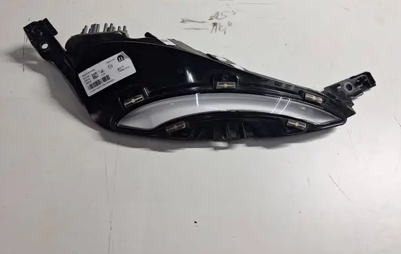 Fiat 500E Headlight/headlamp 00521403940 28B23R