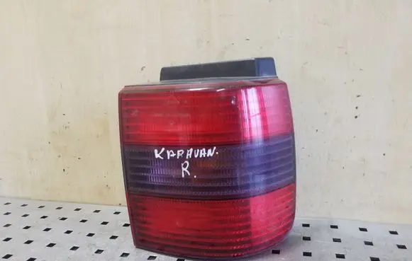 Volkswagen PASSAT B4 Rear/tail lights 3A9945112B