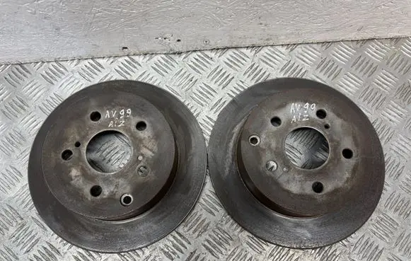 Toyota Avensis T250 Rear brake disc 4243105050