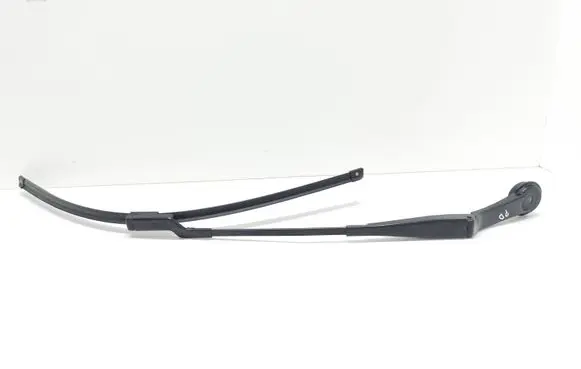 Ford Focus Front wiper blade arm BM5117526BB