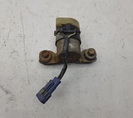 Toyota Land Cruiser (BJ70) Glow plug pre-heat relay 2801057100 1828001350