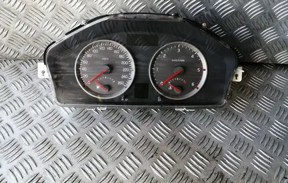 Volvo V50 Speedometer (instrument cluster) 30786344 30710071