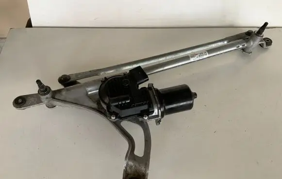 Audi Q5 SQ5 Front wiper linkage and motor 80C955023A 80C955119 80A023