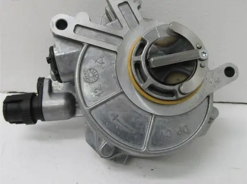 BMW 5 G30 G31 Vacuum pump