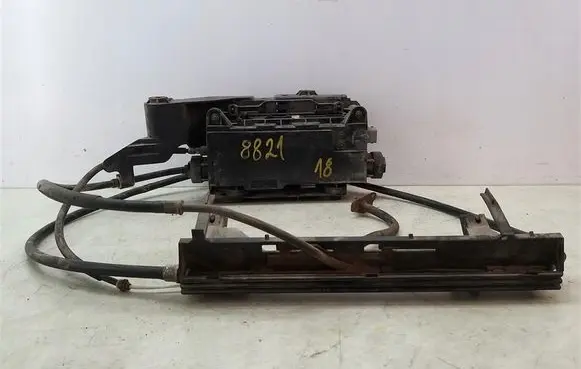 Renault Scenic IV - Grand scenic IV Hand brake/parking brake motor 8200418647