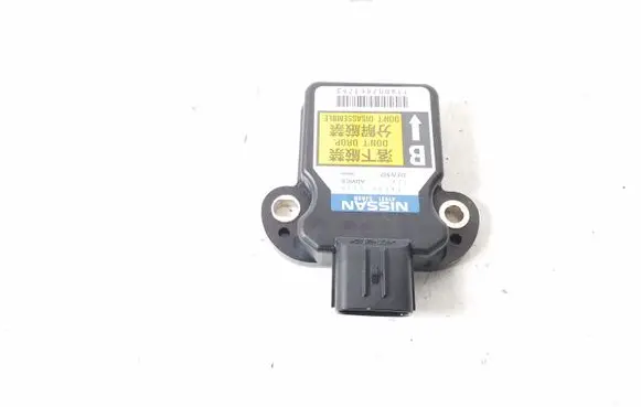 Infiniti Q70 Y51 ESP acceleration yaw rate sensor 479313JA0B